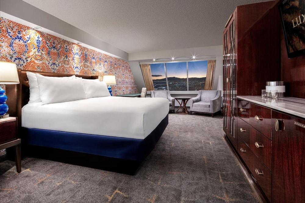 Luxor Hotel & Casino By Suiteness Las Vegas Exterior foto